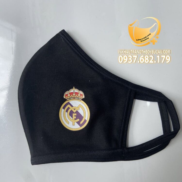 Khẩu trang vải in logo đội bóng Real Madrid