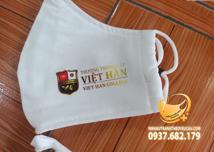 Khẩu trang vải in logo Trường trung cấp Việt Hàn College