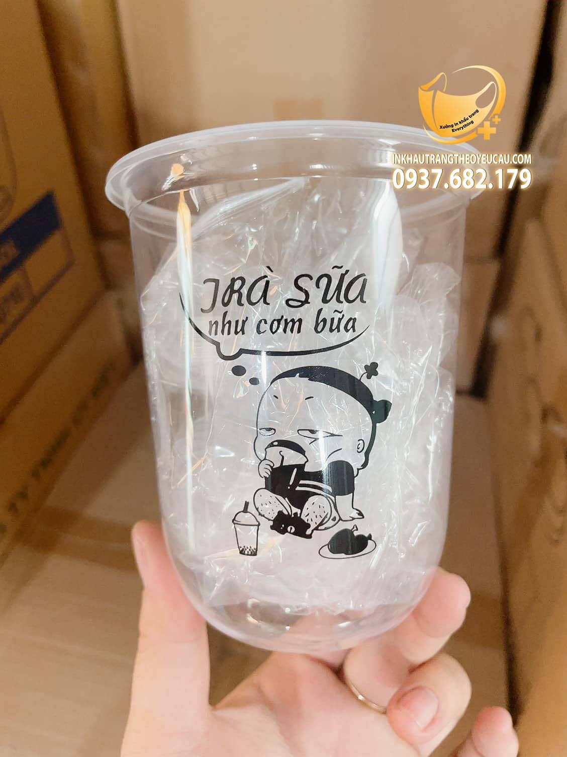 In hình dễ thương lên ly nhựa