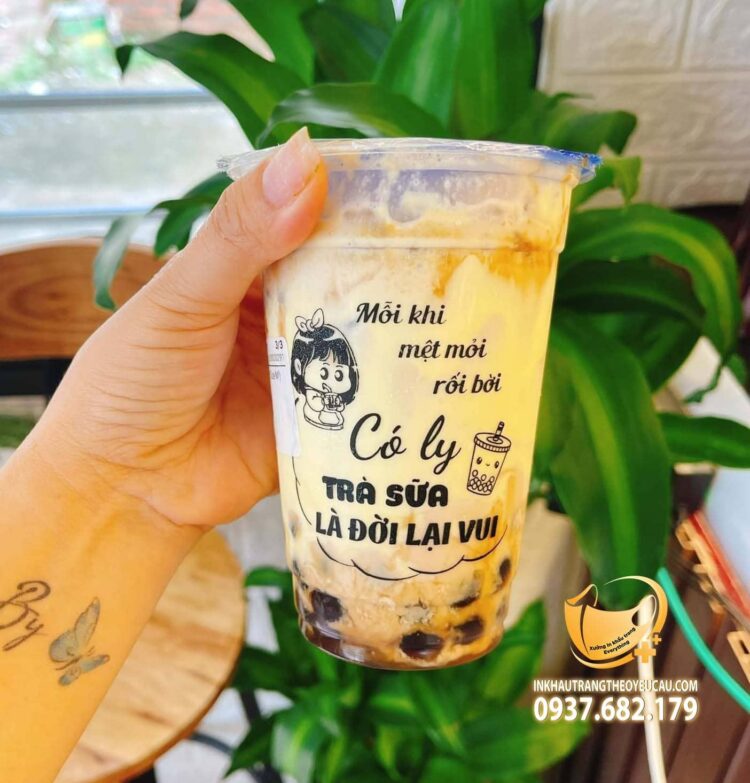 In ly nhựa giá rẻ tại TPHCM