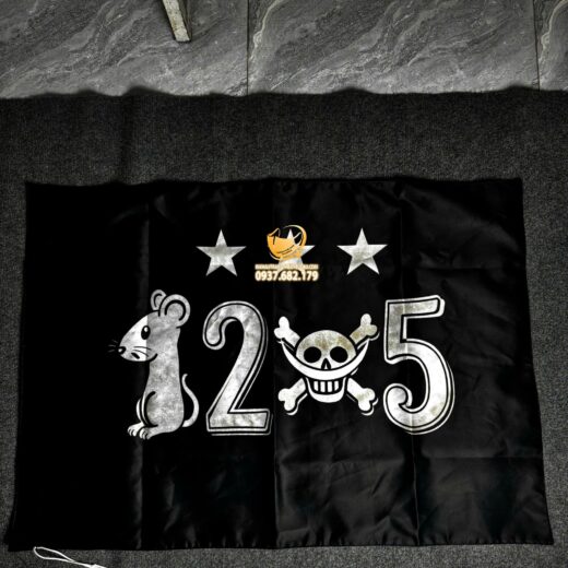 in cờ lớp 12A5 màu đen đẹp