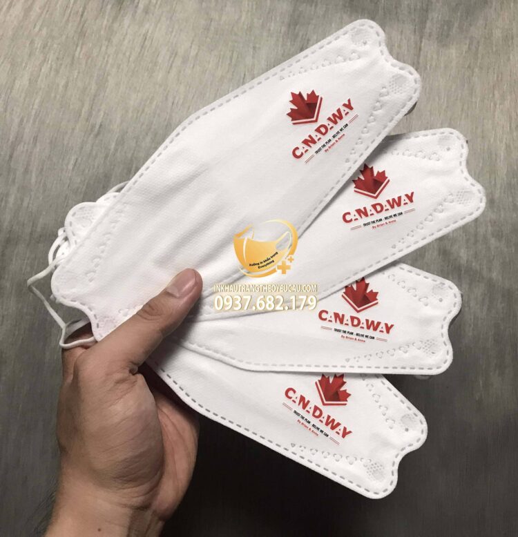 In logo Canadaway lên khẩu trang y tế cực đẹp