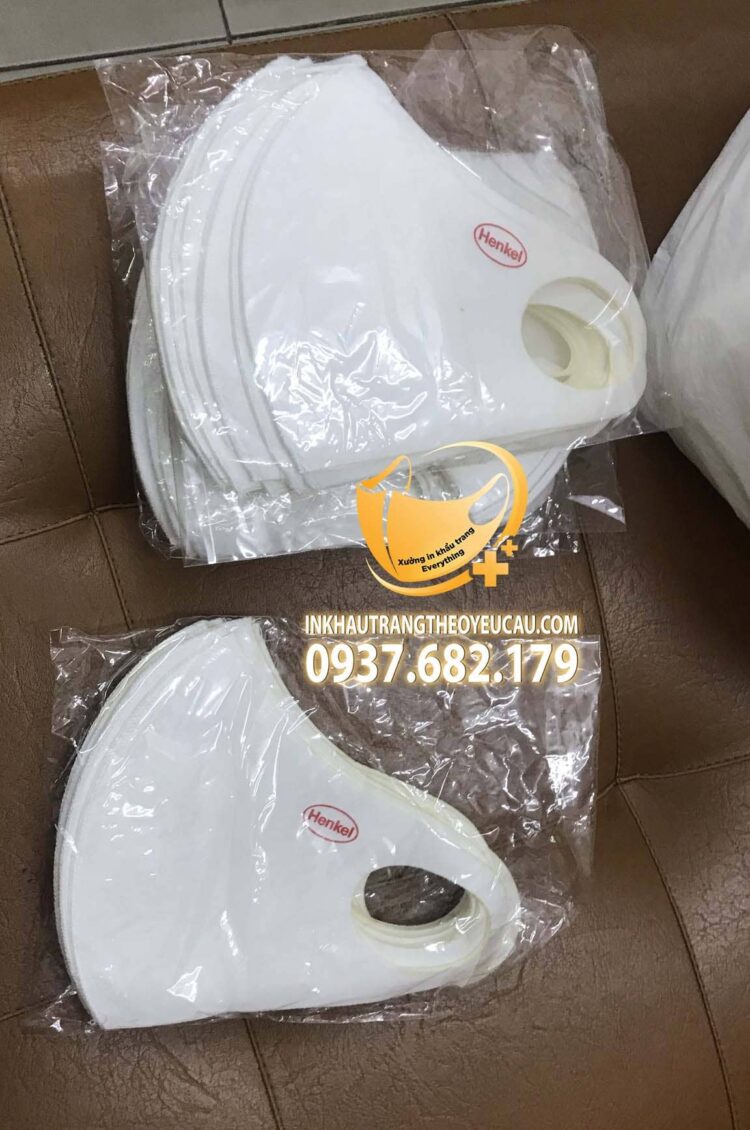 Khẩu trang vải poly 2 da in logo Henkel