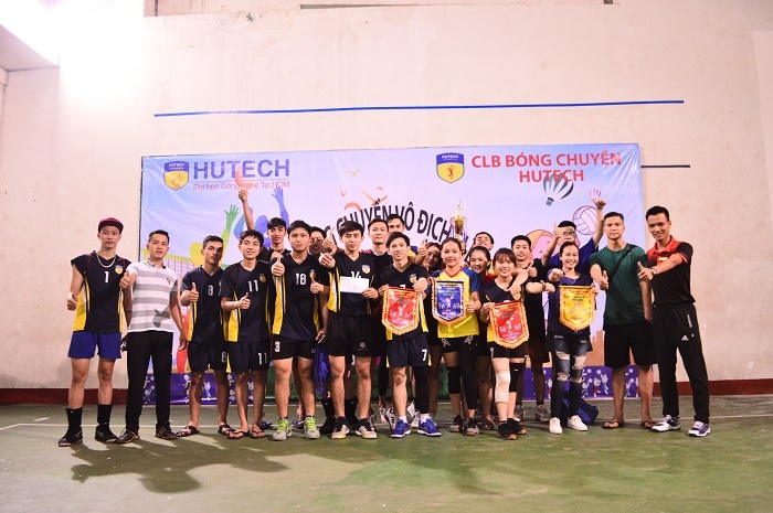 Xưởng may đồng phục bóng chuyền Everything sẽ giúp đội nhóm bạn thiết kế, tạo nên những chiếc áo ưng ý để nâng cao tinh thần chiến đấu