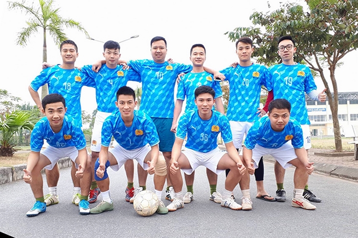 Đặt may tại xưởng may đồng phục bóng đá giúp đội bóng có trang phục thi đấu chất lượng, chuyên nghiệp, chỉn chu hơn