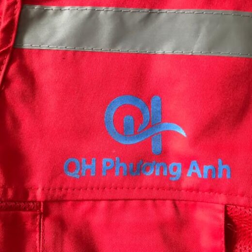 Dịch vụ in áo bảo hộ lao động chuyên nghiệp, lấy ngay
