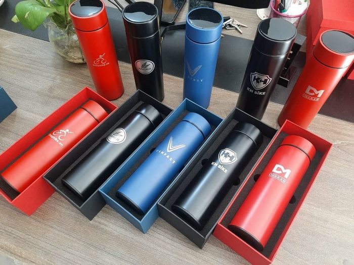 Cần in bình giữ nhiệt thì hãy liên hệ Everything để nhận được dịch vụ in với quy trình chuyên nghiệp, chất lượng vượt trội