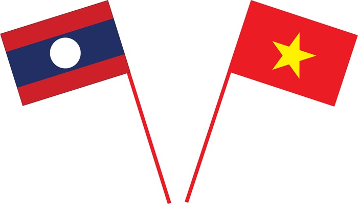 Các dự án in cờ cầm tay của Xưởng May Everything