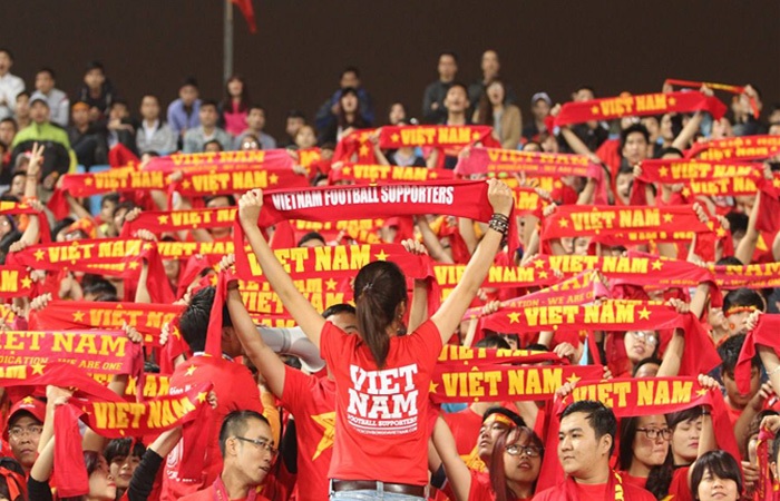 In Cờ Cổ Vũ Theo Yêu Cầu