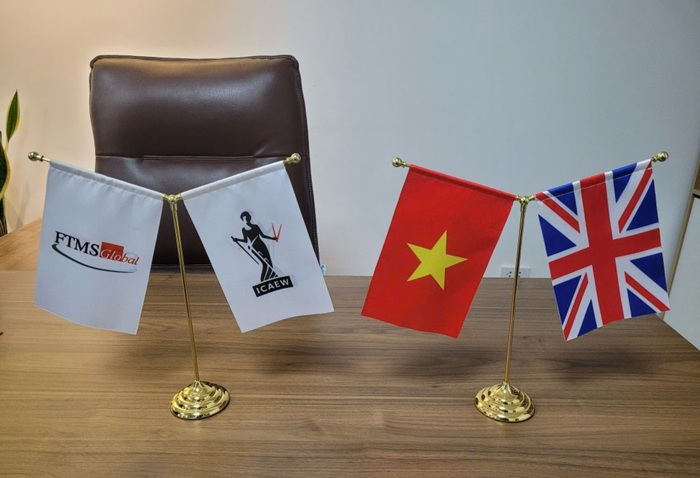 In Cờ Để Bàn Lấy Liền