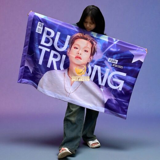 In cờ Idol Bùi Trường Linh